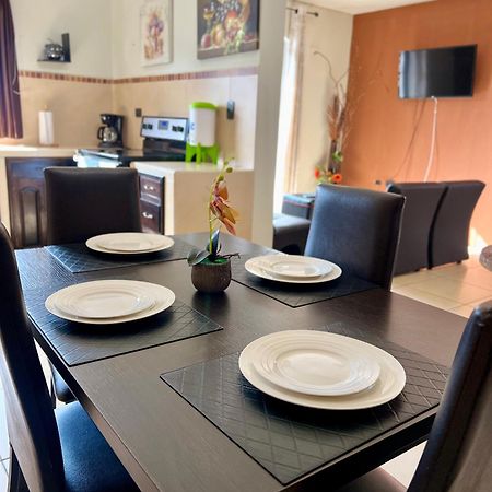 Amplio Apartamento, En Colonia Cerezos, Tercer Nivel Διαμέρισμα Κετσαλτενάνγκο Εξωτερικό φωτογραφία