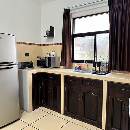 Amplio Apartamento, En Colonia Cerezos, Tercer Nivel Διαμέρισμα Κετσαλτενάνγκο Εξωτερικό φωτογραφία