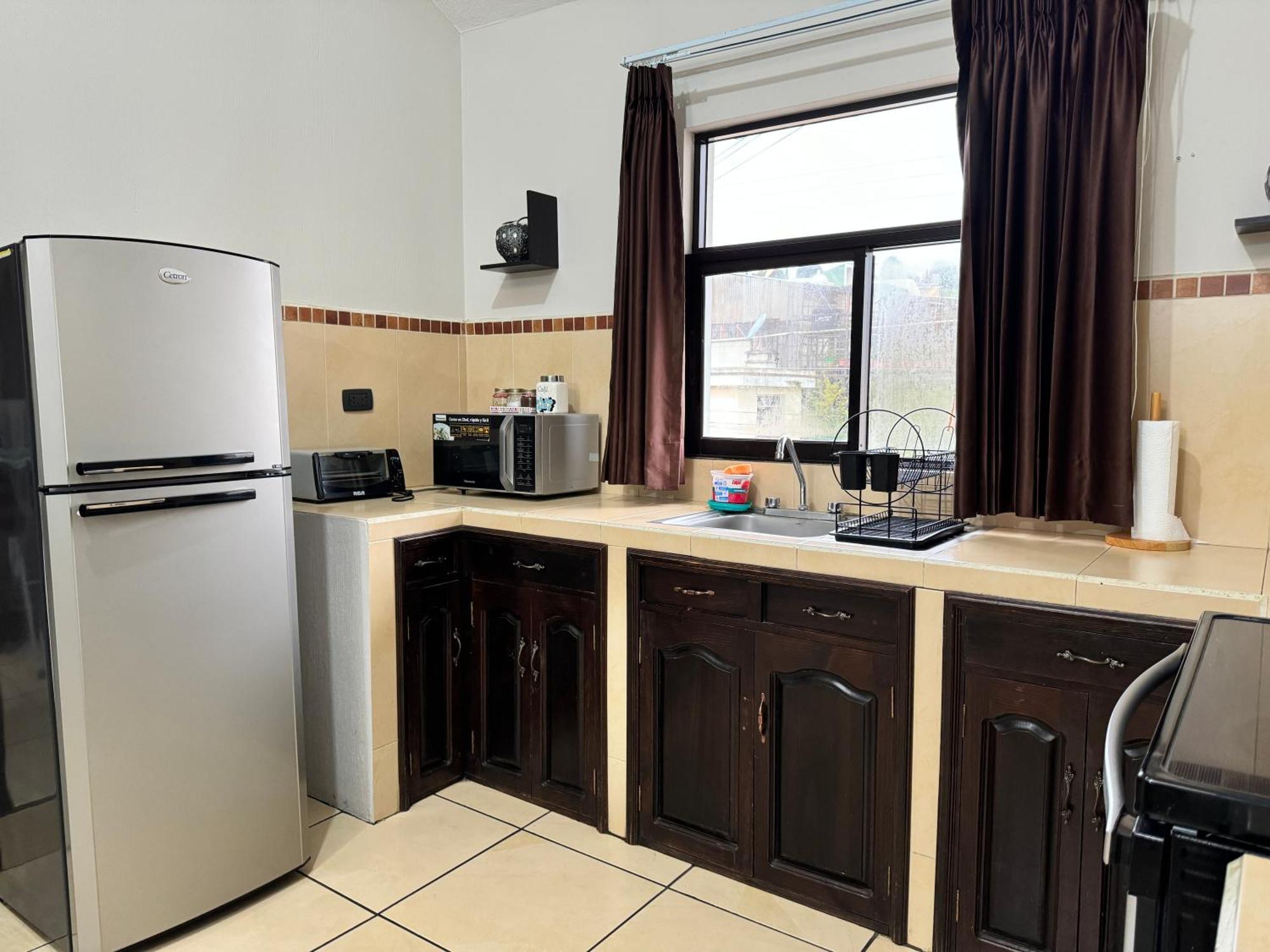 Amplio Apartamento, En Colonia Cerezos, Tercer Nivel Διαμέρισμα Κετσαλτενάνγκο Εξωτερικό φωτογραφία